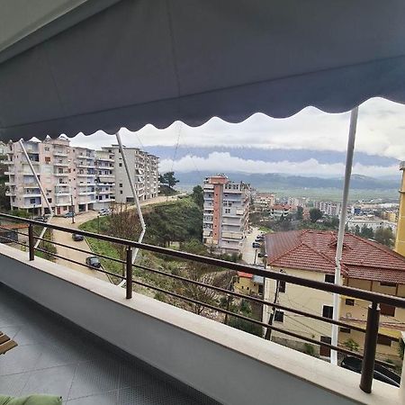 Grey Luxury Apartment Гірокастра Екстер'єр фото