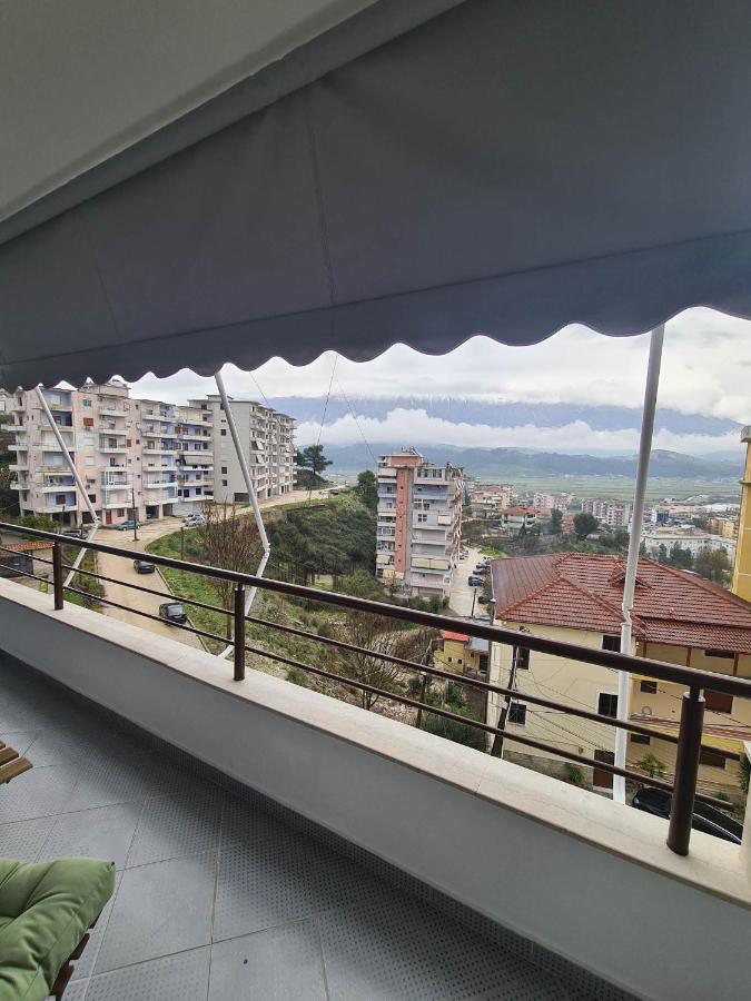 Grey Luxury Apartment Гірокастра Екстер'єр фото